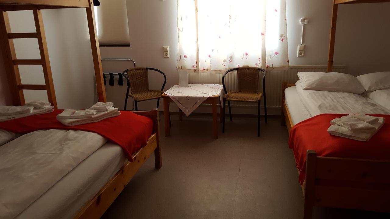 Guesthouse Leirubakki Asolfsstathir Экстерьер фото